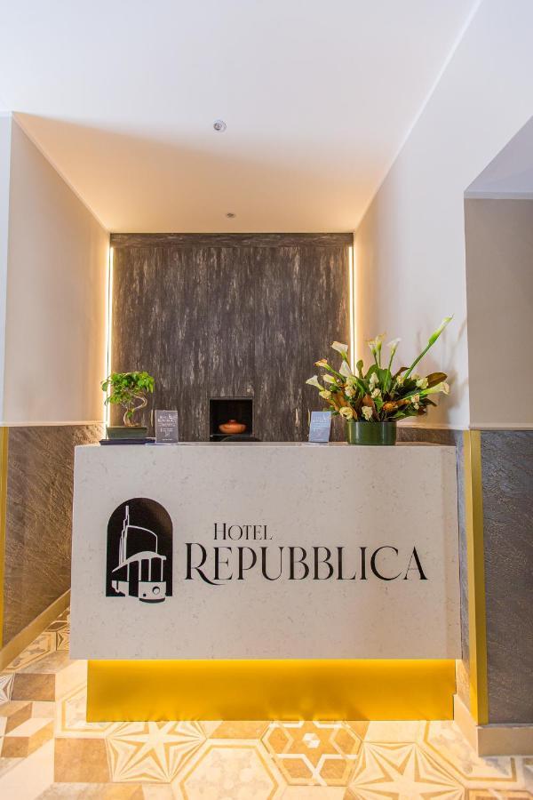 Hotel Repubblica Милан Экстерьер фото